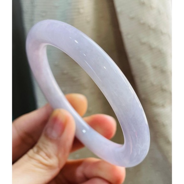 天然A貨緬甸玉 冰潤亮紫俏綠翡翠圓骨鐲55 18.5圍 透光滿色冰亮紫 帶看不見的綠 完美度95% 附台証-細節圖6