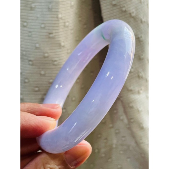 天然A貨緬甸玉 冰潤夢幻紫帶陽綠粗條翡翠圓骨鐲56.2 18.5圍 滿紅紫底色 辣陽綠點綴 12咪粗骨完美度98% 附台-細節圖4