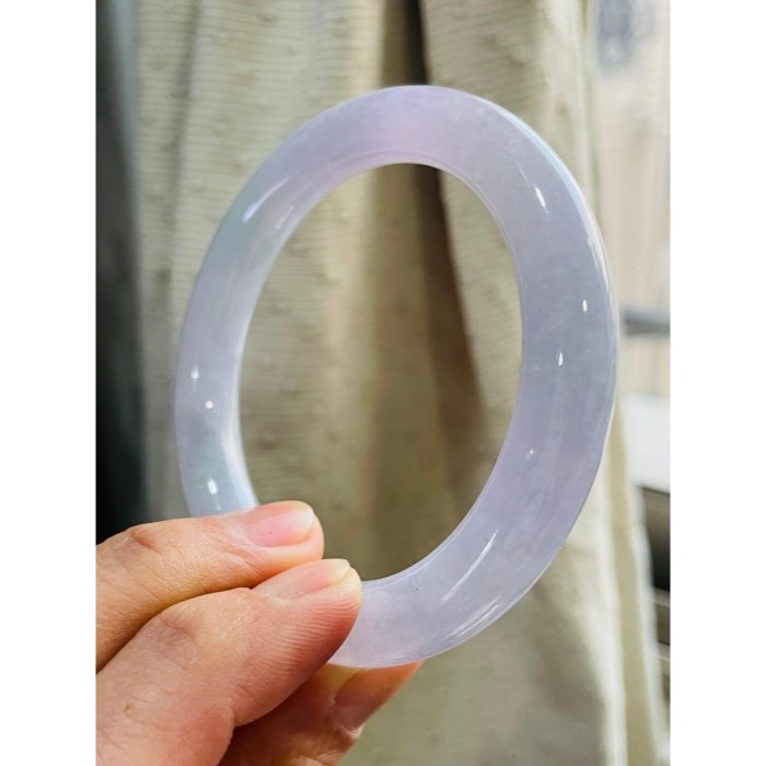 天然A貨緬甸玉 冰潤亮紫俏綠翡翠圓骨鐲53.2 17.5圍 濃郁紅紫帶淡綠 色滿鮮豔 附台証-細節圖4