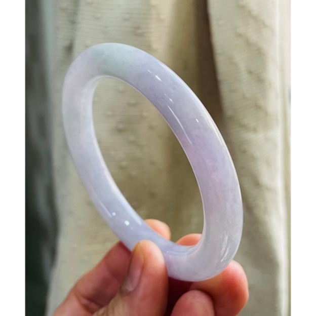 天然A貨緬甸玉 冰潤亮紫俏綠翡翠圓骨鐲53.2 17.5圍 濃郁紅紫帶淡綠 色滿鮮豔 附台証-細節圖5