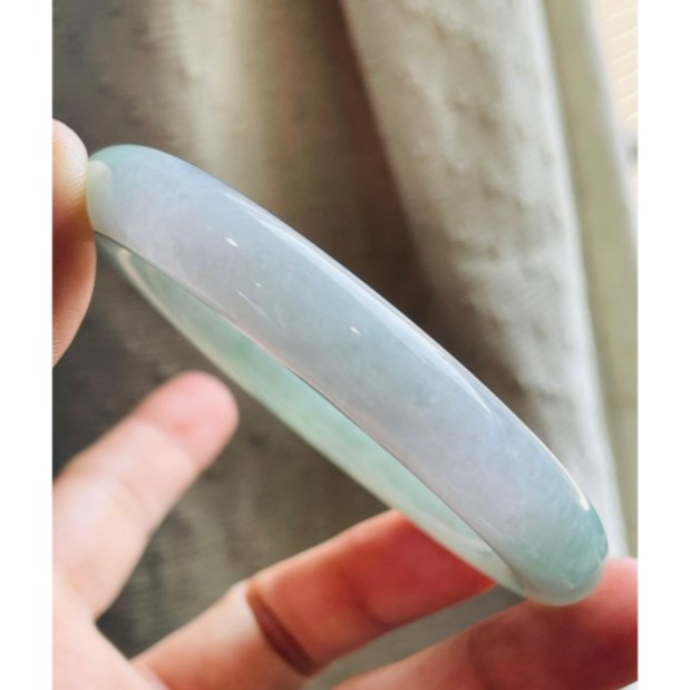 天然A貨緬甸玉 老坑藍綠飄花圓條翡翠圓骨鐲54.6 18圍 似藍似綠 冰潤飄花幾近繞滿整圈 完美度99%附台証-細節圖4