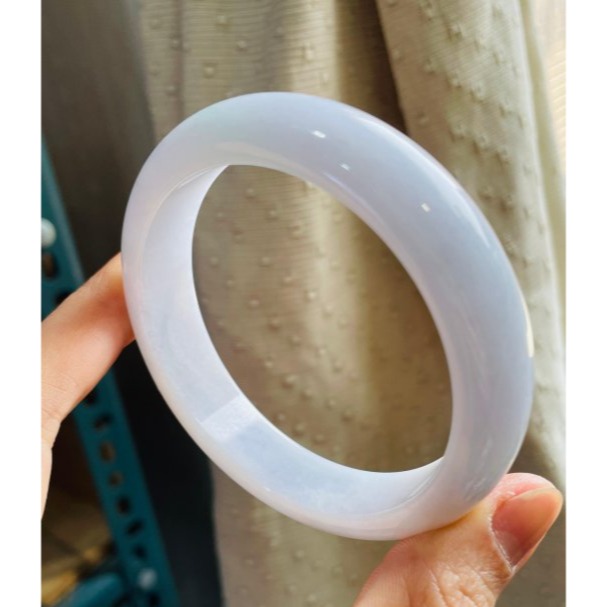 天然A貨緬甸玉 芙蓉種 細潤粉芋紫寬版翡翠平安鐲58.6 19圍 無晶體細肉紫料 半圈勻稱淡紫 半圈帶粉粉雲團 完美度9-細節圖2