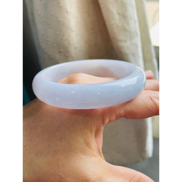 天然A貨緬甸玉 芙蓉種 細潤粉芋紫寬版翡翠平安鐲58.6 19圍 無晶體細肉紫料 半圈勻稱淡紫 半圈帶粉粉雲團 完美度9-細節圖8