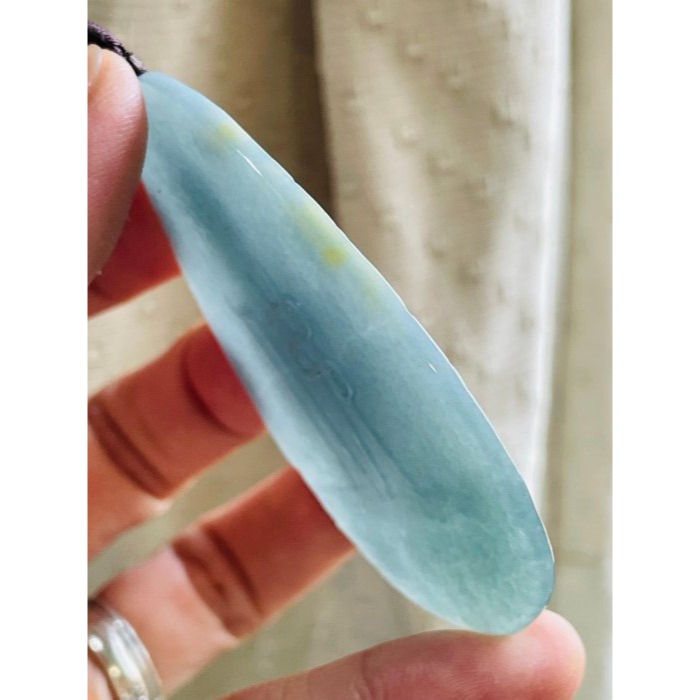 天然A貨翡翠 老坑且末藍意境雕釋迦摩尼佛普渡眾生翡翠佛牌 危料 純色藍綠色滿勻稱 法像莊嚴 磨砂精工-細節圖5