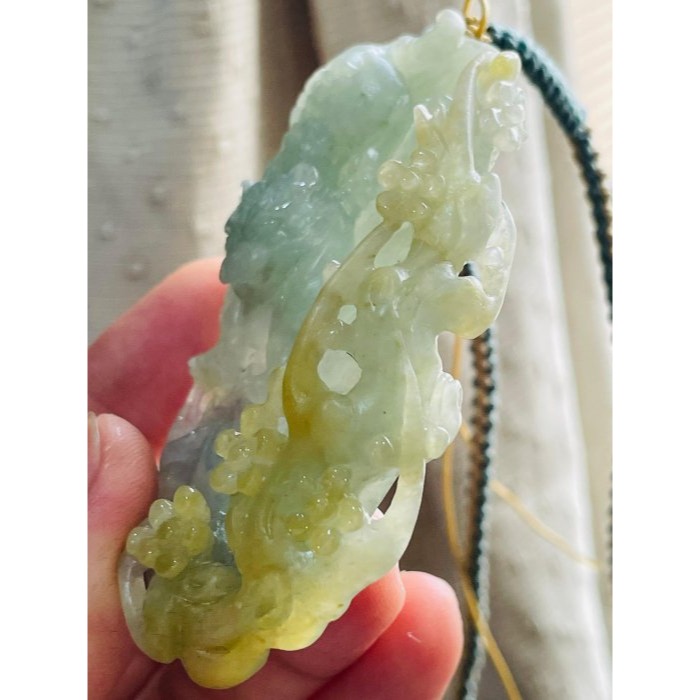 天然A貨緬甸玉 冰晴綠俏黃鏤空俏雕大師工虎嘯山河翡翠虎牌 膠潤晴底滿色 起冰黃霧巧雕傲骨寒花-細節圖4