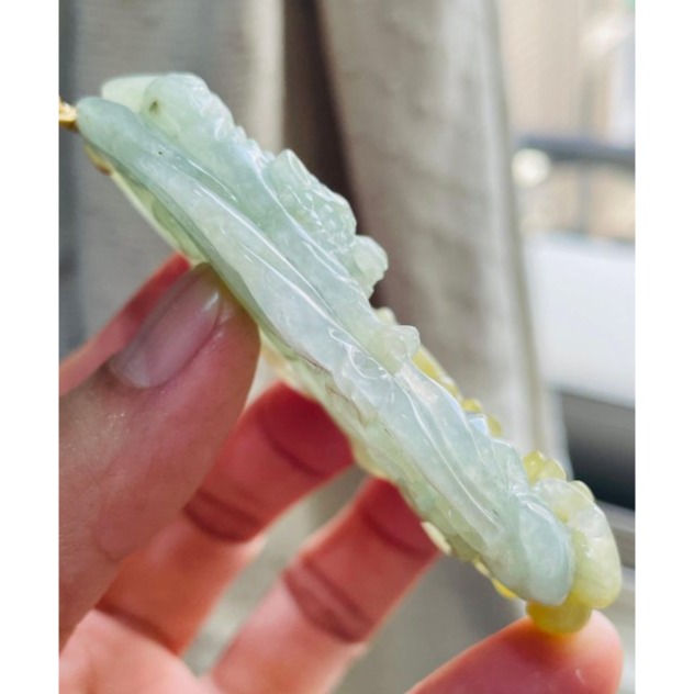 天然A貨緬甸玉 冰晴綠俏黃鏤空俏雕大師工虎嘯山河翡翠虎牌 膠潤晴底滿色 起冰黃霧巧雕傲骨寒花-細節圖6