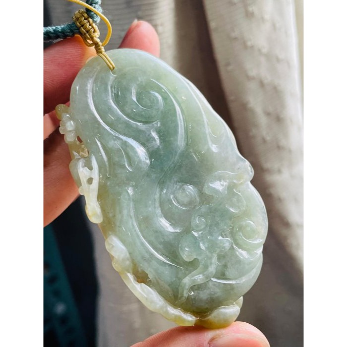 天然A貨緬甸玉 冰晴綠俏黃鏤空俏雕大師工虎嘯山河翡翠虎牌 膠潤晴底滿色 起冰黃霧巧雕傲骨寒花-細節圖7