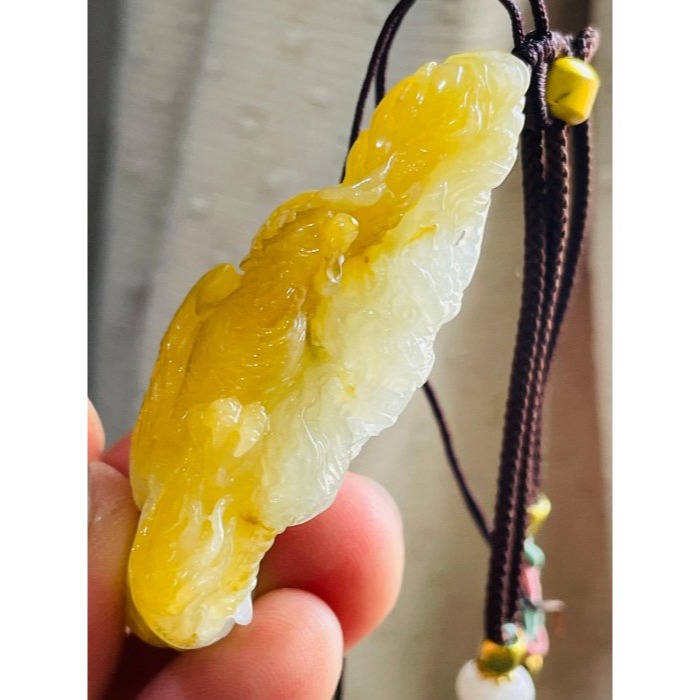 天然A貨緬甸玉 藏家件 老坑冰黃雙彩精工雕龍飛鳳舞翡翠龍鳳牌 起冰油黃巧鳳凰 白冰俏龍王 360度俏色巧雕 附台証-細節圖4