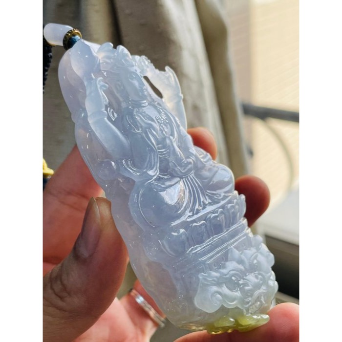 天然A貨緬甸玉 藏家件 冰種茄紫三彩大師工千手觀音翡翠佛牌 晶瑩冰膠滿紫俏黃綠 大師親工 法像細節絕頂 附台証-細節圖3