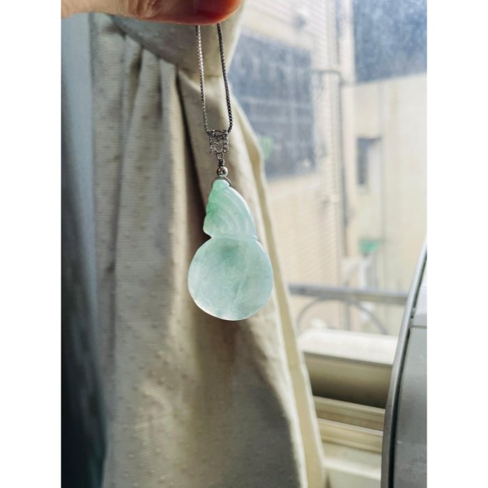 天然A貨翡翠 冰潤藍綠手工雕賺多多錢袋翡翠玉墜 勻稱滿色起冰藍綠 幾抹甜綠花點綴-細節圖8