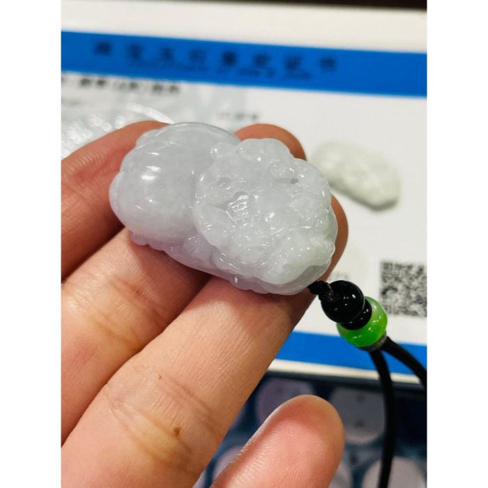招財結緣~天然A貨緬甸玉 細潤淡底色手工雕貔貅翡翠玉墜 肉細有光澤 頭大闊嘴大圓臀 色淡近白-細節圖10