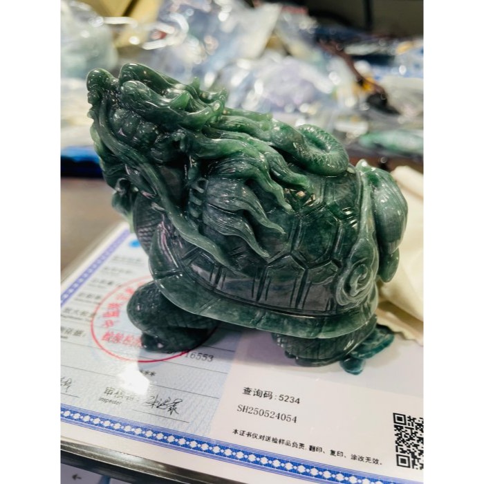 天然A貨翡翠 溫潤危綠全立體玄武翡翠擺件 細肉滿色瓜綠 菠菜綠色滿形飽滿 巨無霸小擺 無法配戴-細節圖10