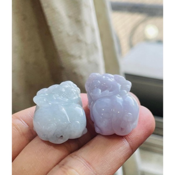 天然A貨緬甸玉 細潤亮春彩手工雕公母貔貅翡翠玉墜(一對) 粉紫粉綠 色滿鮮亮 大鼻闊嘴俏圓臀-細節圖3