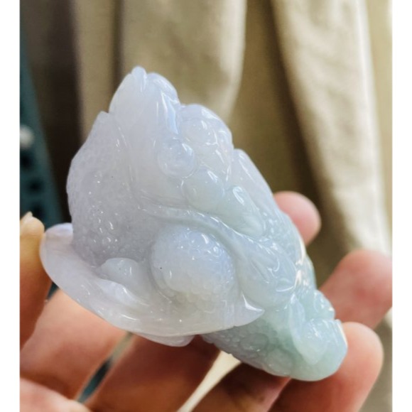 天然A貨緬甸玉 老坑藍綠半山水手工雕代代相傳帶子三腳金蟾翡翠擺件 膠潤底庄 漸變雙彩色 昂首緊咬錢 財源滾滾-細節圖2