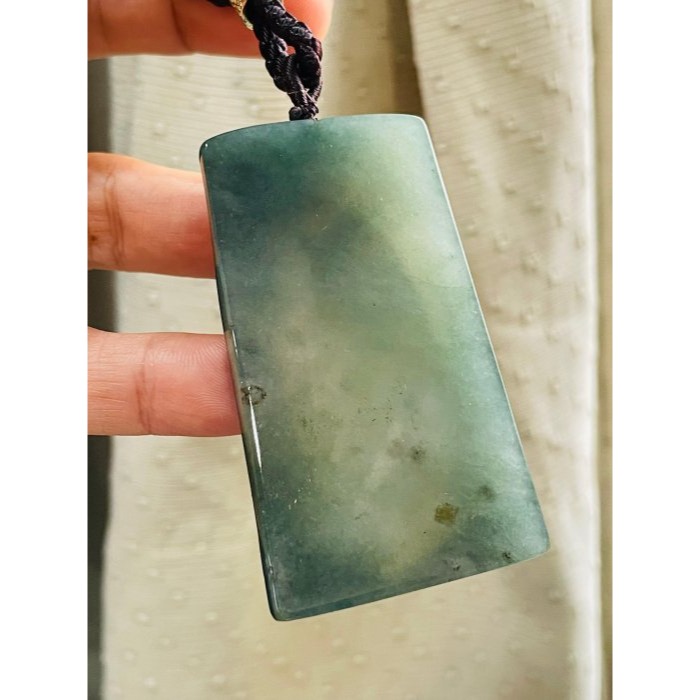 天然A貨緬甸玉 冰種晴藍帶原皮透視雕下山虎翡翠虎牌 脫沙完熟黑皮殼 完美一刀切冰膠綠肉 下山求財-細節圖3