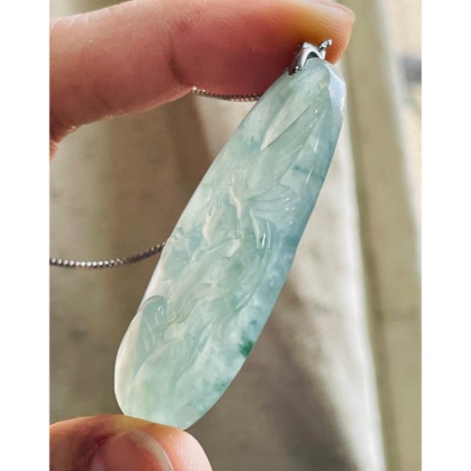 天然A貨翡翠 老坑冰飄花手工雙面雕抓住機遇翡翠鳳牌 起光晶透勻稱滿綠底色 滿滿靈動小藍花點綴其中-細節圖4