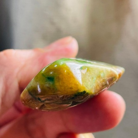 天然A貨緬甸玉 老坑三彩手工巧雕望子成龍翡翠龍牌 油潤騰衝老料 厚黃霧包三彩肉 色滿色辣 巧螭龍豼貅 飛黃騰達代代相傳-細節圖7