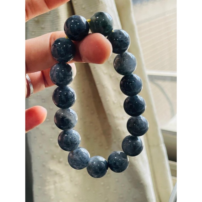 天然A貨緬甸玉 老坑烏雞13mm圓珠翡翠手珠/手串17cm手圍 顆顆起膠透光 黑全化為芝麻點 完美度99%-細節圖3