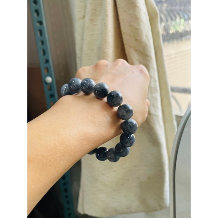 天然A貨緬甸玉 老坑烏雞13mm圓珠翡翠手珠/手串17cm手圍 顆顆起膠透光 黑全化為芝麻點 完美度99%-細節圖8