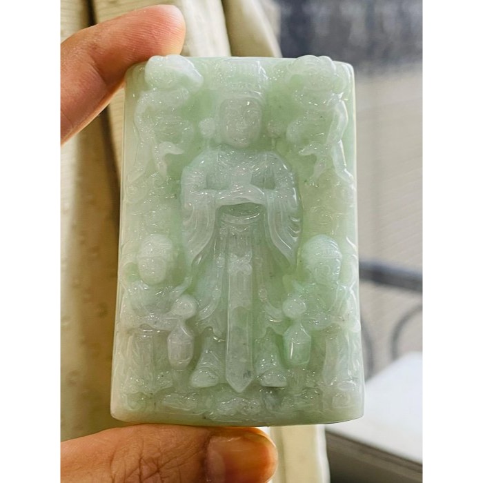 天然A貨緬甸玉 水潤烏雞綠天上聖母/千順媽祖翡翠佛牌 膠潤果綠滿底色 微帶芝麻點 大牌形請留意-細節圖4