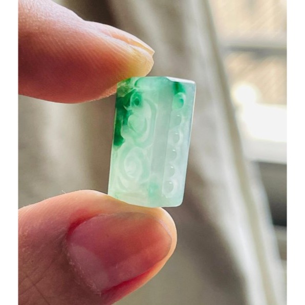 天然A貨緬甸玉 冰飄花回紋雕仿古龍翡翠頂珠玉墜 冰起光感潤 冰辣綠花 方塊小龍珠-細節圖6