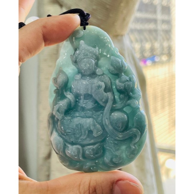 天然A貨翡翠 細潤危藍雙面雕度母翡翠佛牌 溫潤全透光滿色 厚庄大器牌形 雕工精緻-細節圖7