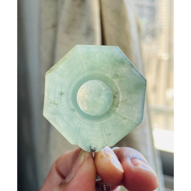 天然A貨緬甸玉 冰油青太極八卦翡翠玉墜 起冰帶膠感 透手影好水頭 照燈能見些微色點-細節圖6