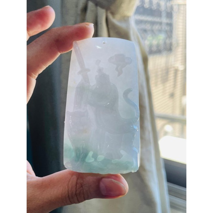 天然A貨緬甸玉 冰潤半山水精工雕正一真人張天師翡翠玉牌 粉嫩透粉帶藍綠 精開法像 方正厚實牌形-細節圖8