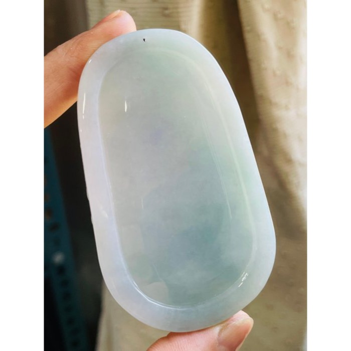 天然A貨緬甸玉 膠潤藍綠精工雕天上聖母/千順媽祖翡翠佛牌 細膩膠潤底庄 厚庄透手影大牌形 法像精開 宮女隨伺 千順護航-細節圖6