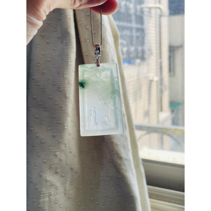 天然A貨緬甸玉 冰玻老坑飄花手工雕吟風弄月翡翠山水牌 剛性起光感 清澈透字老坑冰料 一刀方正牌型 雕工細緻唯美-細節圖8