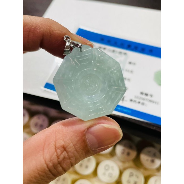 天然A貨緬甸玉 冰潤晴藍太極八卦翡翠玉墜 起冰滿綠底色 晶透帶色有水頭 大小易配戴-細節圖10
