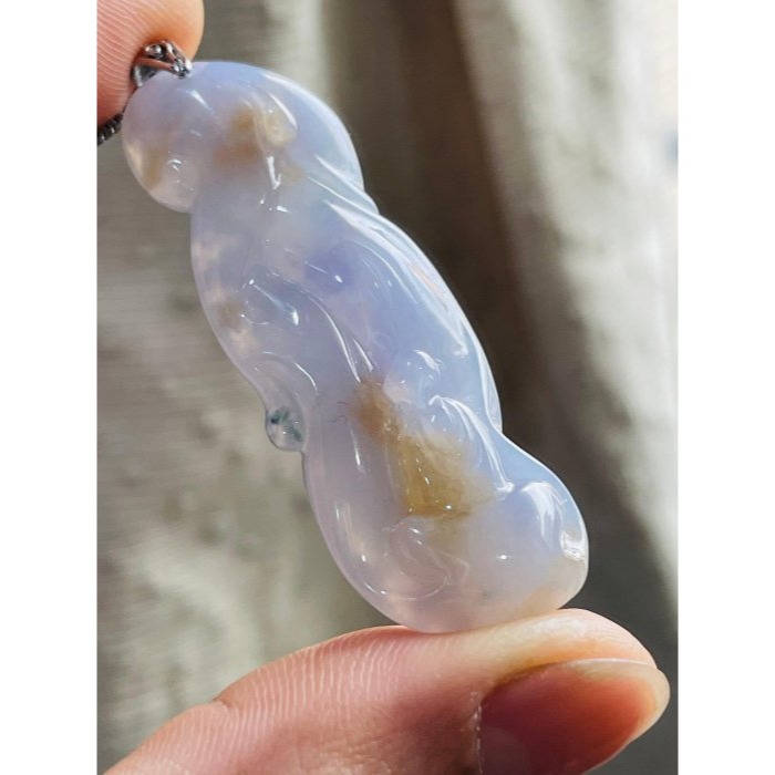 天然A貨緬甸玉 冰膠艷紫三彩隨形雕福慧圓滿翡翠佛墜 老坑冰芙蓉底妝 妖紫梨黃藍花 色艷多彩 附台証-細節圖2