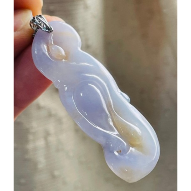 天然A貨緬甸玉 冰膠艷紫三彩隨形雕福慧圓滿翡翠佛墜 老坑冰芙蓉底妝 妖紫梨黃藍花 色艷多彩 附台証-細節圖5