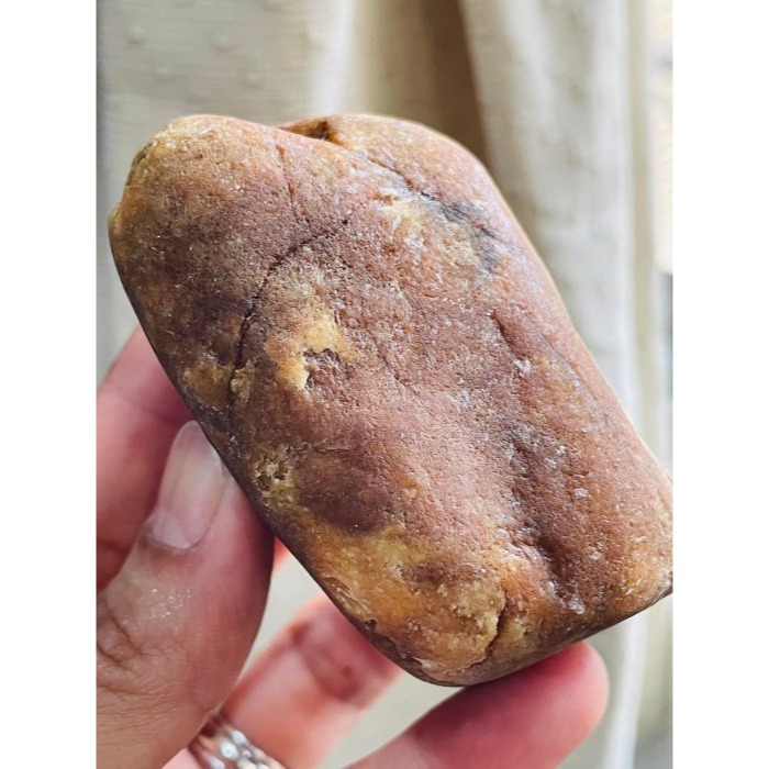 天然A貨緬甸玉 收藏件 油黃原石獨籽黃金貔貅翡翠把玩件/擺件 完整皮殼開窗玻璃種滿黃肉 皮薄肉多 附台証-細節圖5