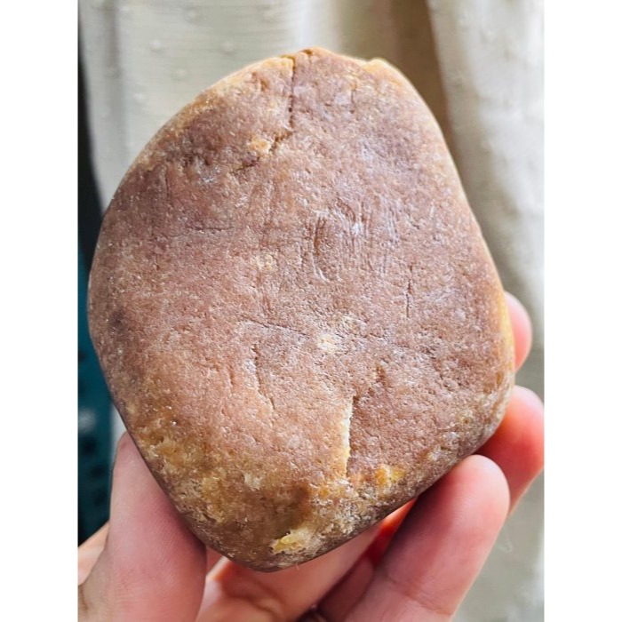 天然A貨緬甸玉 收藏件 油黃原石獨籽黃金貔貅翡翠把玩件/擺件 完整皮殼開窗玻璃種滿黃肉 皮薄肉多 附台証-細節圖6