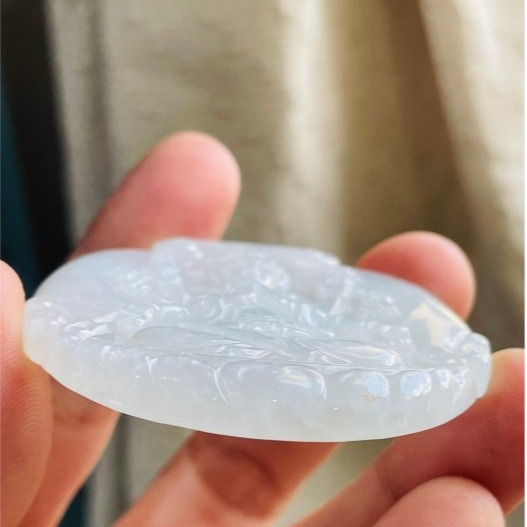 天然A貨緬甸玉 白冰千手觀音/八臂菩薩翡翠佛牌 冰起光感微透字好水頭 完美一刀切牌形 法像慈悲-細節圖6