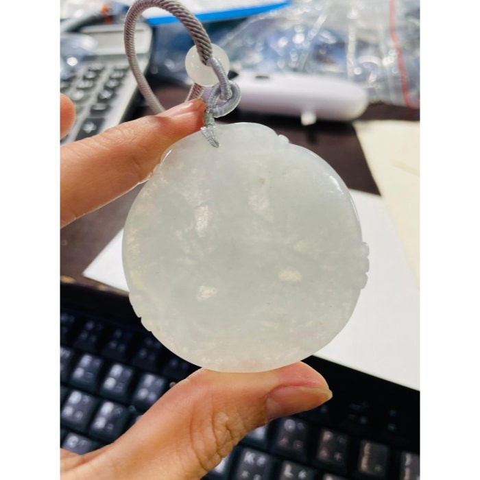 天然A貨緬甸玉 白冰千手觀音/八臂菩薩翡翠佛牌 冰起光感微透字好水頭 完美一刀切牌形 法像慈悲-細節圖11