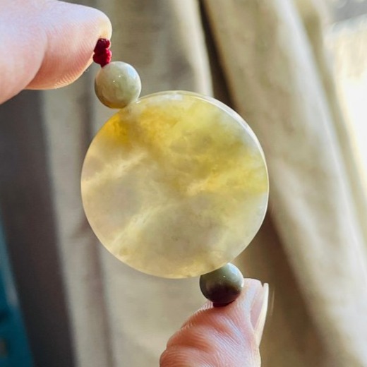 天然A貨緬甸玉 冰膠檸檬黃雙彩意境浮雲無事牌翡翠玉墜 冰透膠潤底妝 厚且全透光透手 附台証-細節圖7