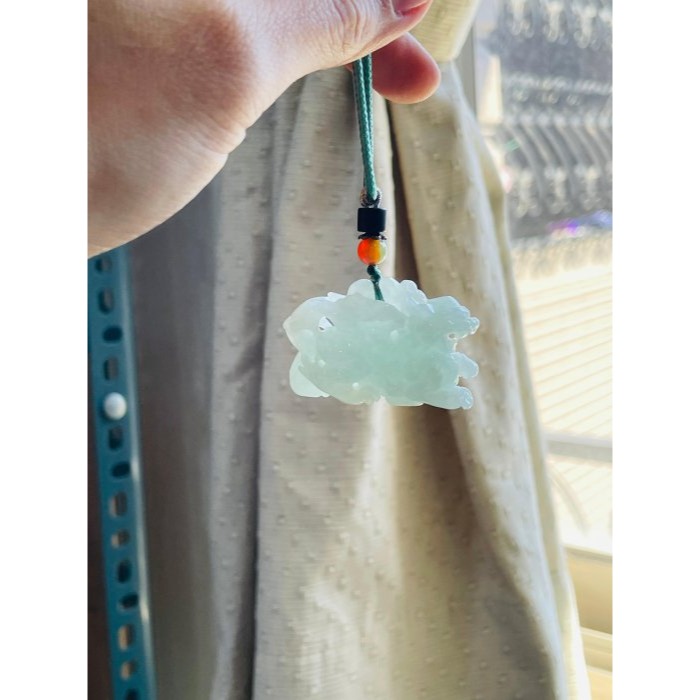 天然A貨緬甸玉 老坑藍綠全立體飛天貔貅翡翠玉墜 冰膠滿色藍綠 色滿勻稱清雅 霸氣鏤空手工精雕-細節圖8