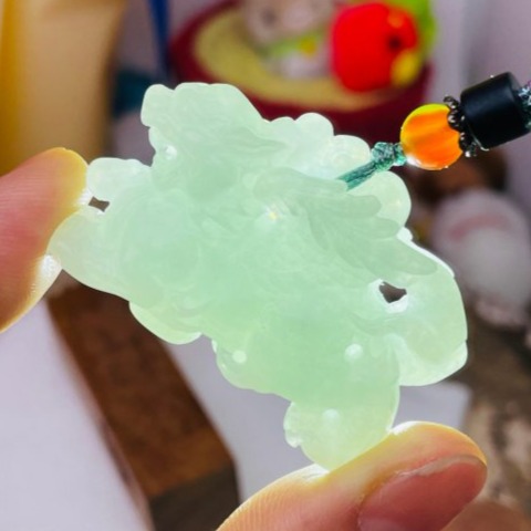 天然A貨緬甸玉 老坑藍綠全立體飛天貔貅翡翠玉墜 冰膠滿色藍綠 色滿勻稱清雅 霸氣鏤空手工精雕-細節圖9