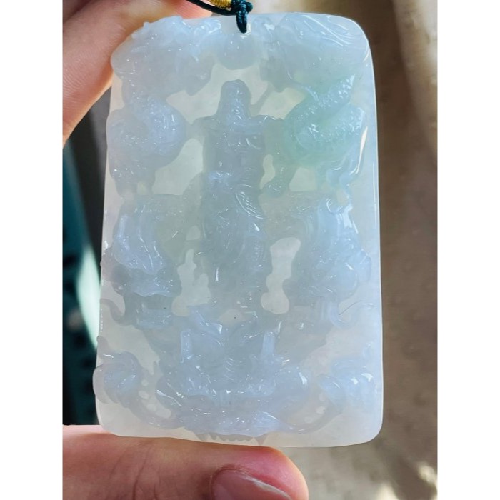 天然A貨緬甸玉 冰潤淡底色精工雕九龍關公翡翠玉牌 淡綠冰帶膠底庄 霸氣雕工法像精開 74牌形大器有份量請留意-細節圖2