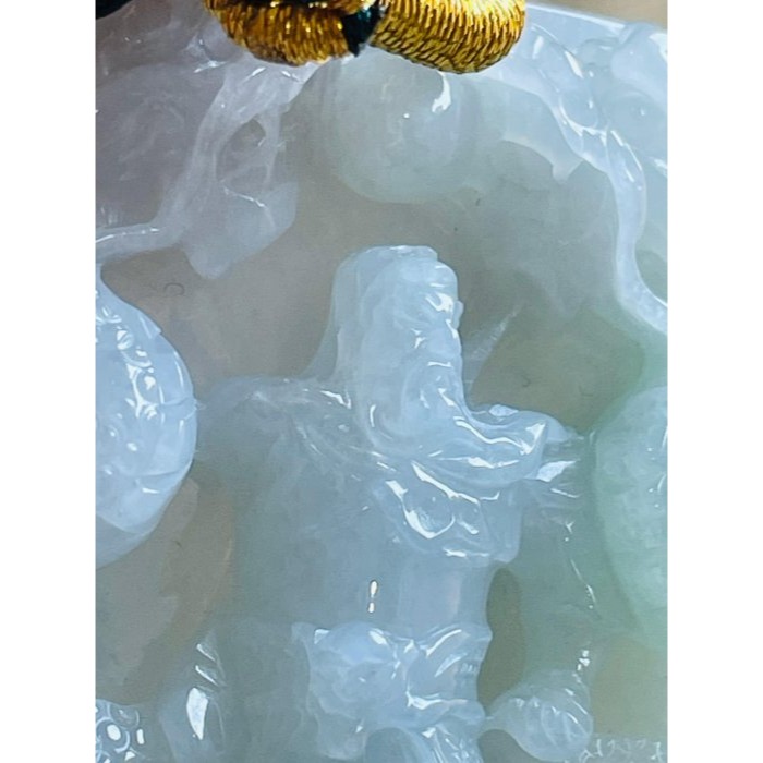 天然A貨緬甸玉 冰潤淡底色精工雕九龍關公翡翠玉牌 淡綠冰帶膠底庄 霸氣雕工法像精開 74牌形大器有份量請留意-細節圖3