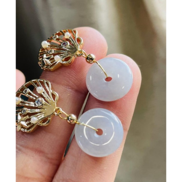 天然A貨緬甸玉 白冰平安扣翡翠耳針/耳環 鏤空銀貝殼 完美平安扣藏抹金帶小飄花-細節圖4