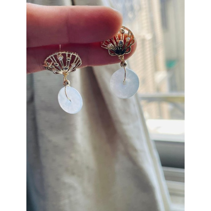 天然A貨緬甸玉 白冰平安扣翡翠耳針/耳環 鏤空銀貝殼 完美平安扣藏抹金帶小飄花-細節圖8