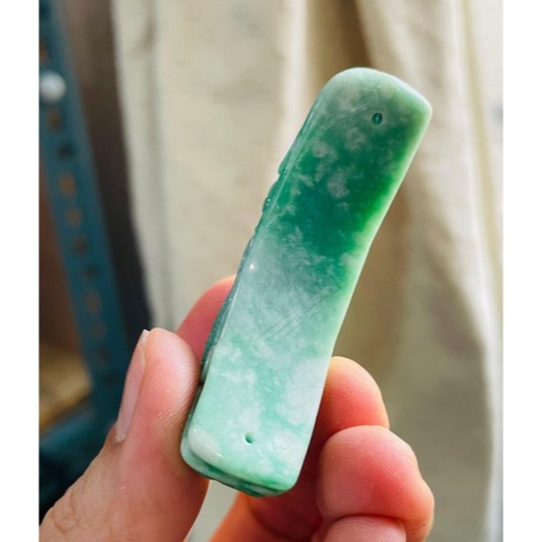 天然A貨緬甸玉 辣色花青手工巧雕龍氣旺盛翡翠手牌 純色正陽綠 細潤油亮有光澤 附台証-細節圖6