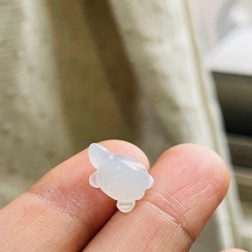 天然A貨緬甸玉 白冰瑪瑙底手工雕平安龜翡翠裸石 冰膠起光感小烏龜 晶透爆光好水頭-細節圖5