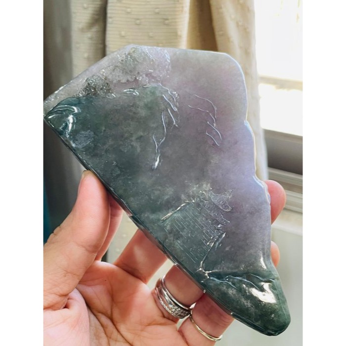 天然A貨緬甸玉 冰潤春帶彩手工雕雲煙紫氣翡翠山水擺件 冰煙紫漸入油綠 雙彩色分明 遠山近霧意境感佳-細節圖2