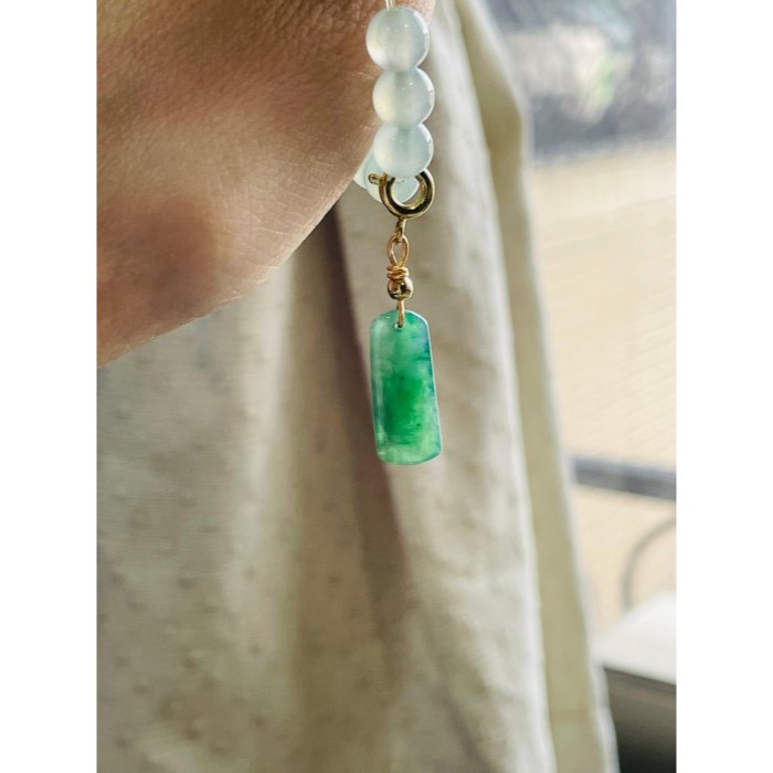 天然A貨緬甸玉 冰藍水小無事牌翡翠隨意扣 冰透滿色 滿綠帶綠花底色 飽滿厚度比例足-細節圖6