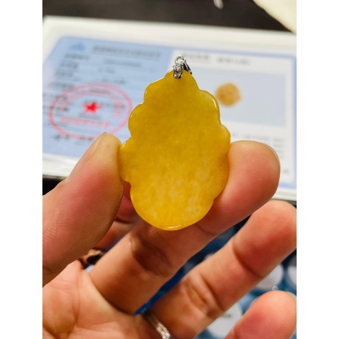 天然A貨緬甸玉 溫潤橙黃滿色黃金九尾狐狸翡翠玉墜 色滿勻稱 油亮成色飽和 不大配帶無壓力-細節圖10