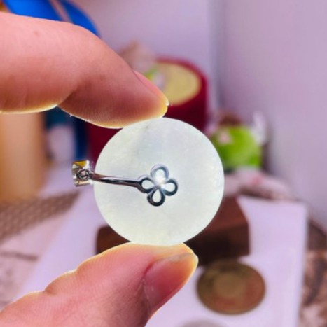 天然A貨緬甸玉 冰膠老坑烏雞紫平安扣翡翠玉墜 膠潤色濃色滿不露白 有厚度圓澎胖扣-細節圖10